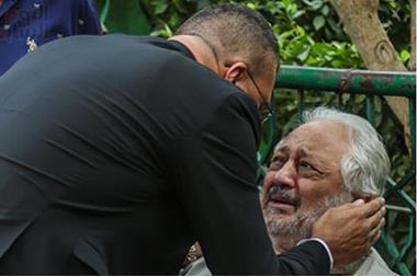 بكاء خالد زكي