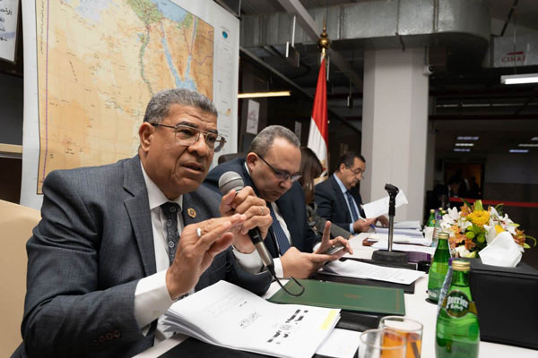 ممثل الجمارك يجيب عن أسئلة الجالية المصرية في الرياض حول قانون استيراد السيارات