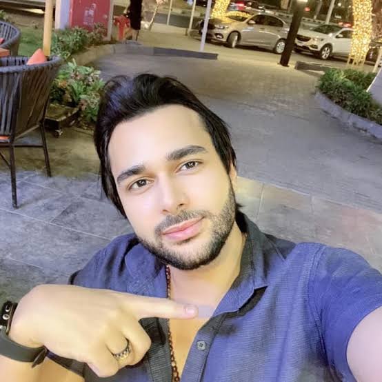 محمود المهدي ومنة عرفة