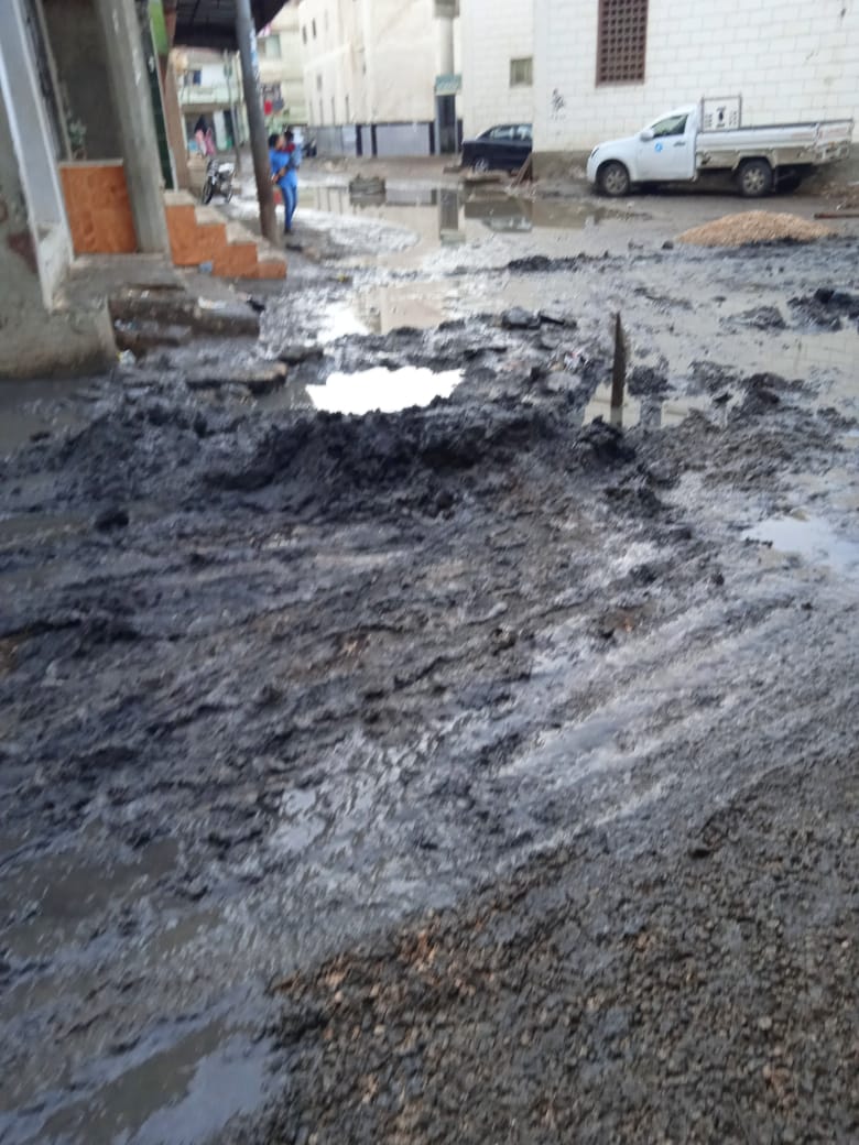 انهاء ازمة كسر ماسورة مياة بكفر سعد 