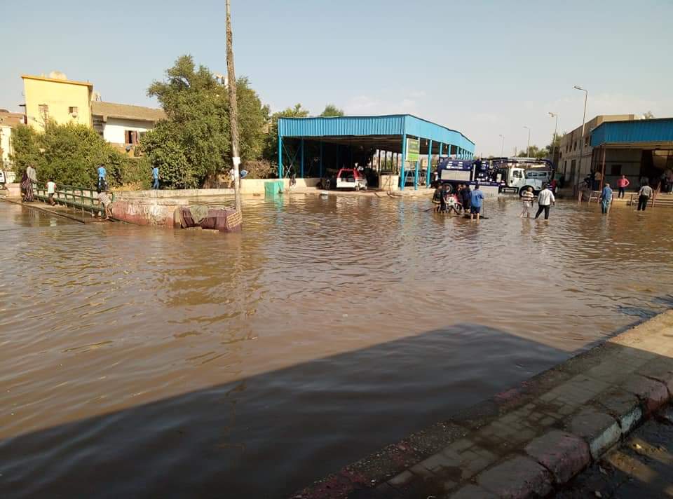 ازمة في خروج الطلاب من مدارسهم 