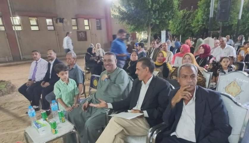 تكريم أوائل الشهادة الإعدادية