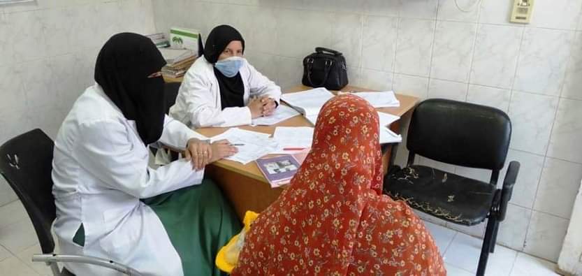 الكشف الطبي على 1155 مواطن بقافلة حباة كريمة