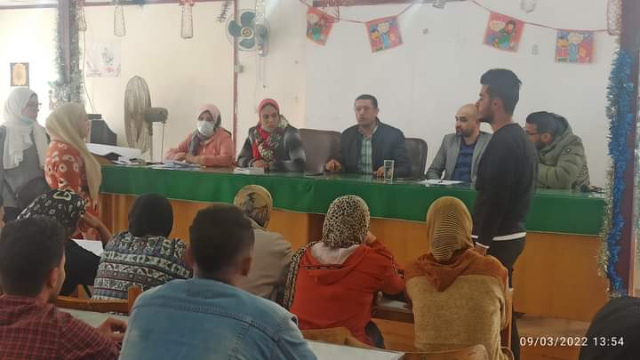 بالعربي ونقطة مياه تساوي ثمرة وحرفي وطفل واعي طفل أمن .. مبادرات برلمان شباب الشرقية