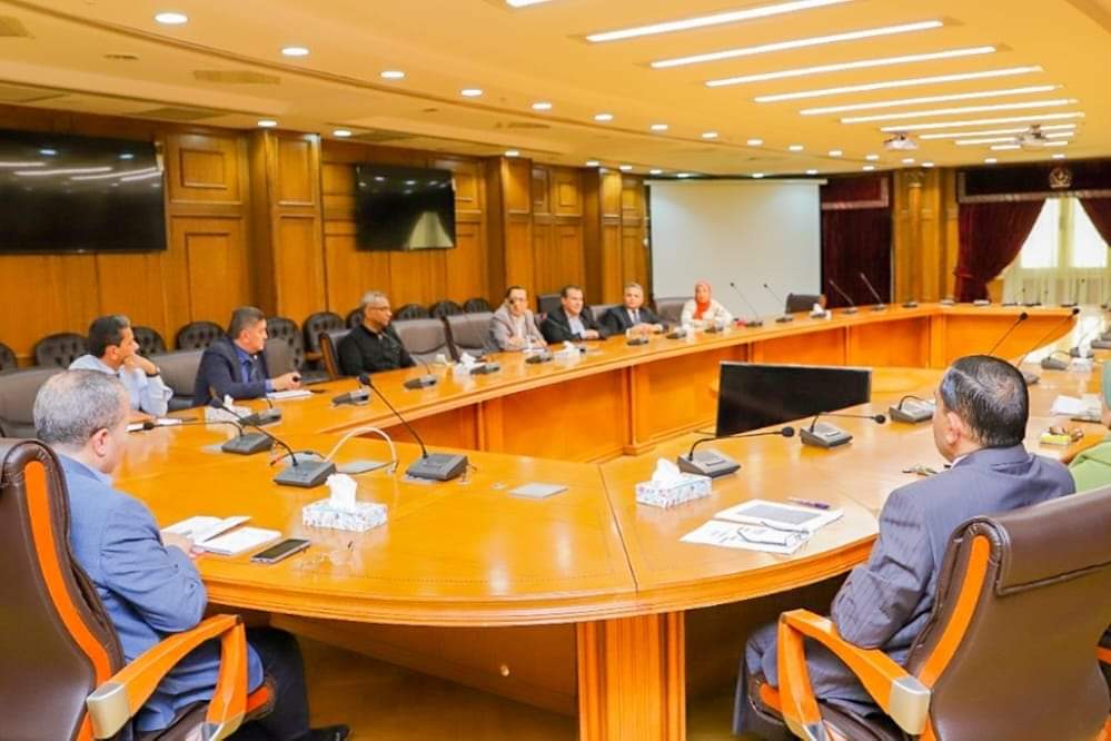 بدء العمل بمركز اكتشاف ورعاية المبدعين والمبتكرين بجامعة السويس