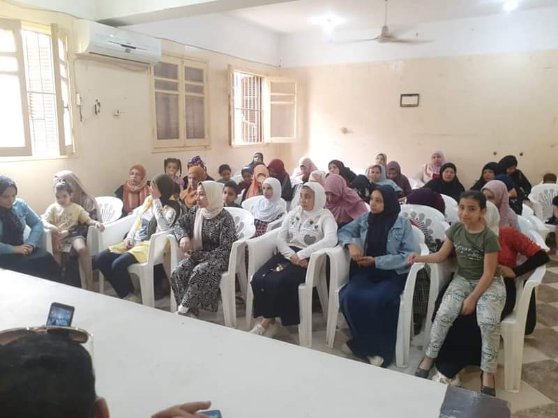 ندوة توعية بمركز شباب سلامون بطما