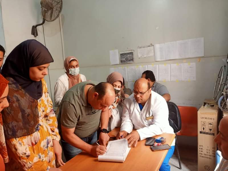 إحالة 87 من الأطباء والموظفين بمستشفى أجا المركزي بالدقهلية للتحقيق