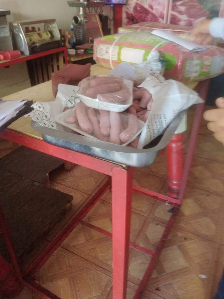 حملة تفتيشية على المنشآت الغذائية بمدينة المنصورة