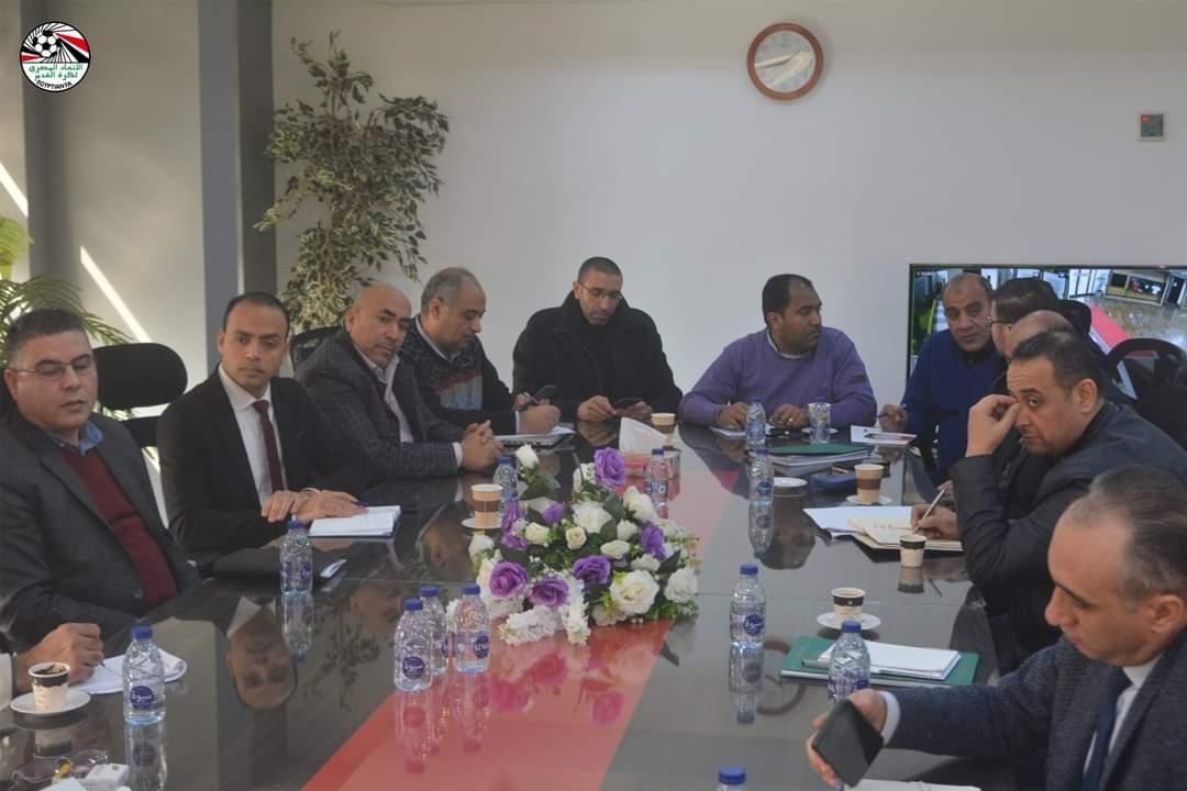 جانب من اجتماع اللجنة المنظمة لأمم إفريقيا للشباب 