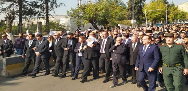 مشيعو جثمان صباح فخري