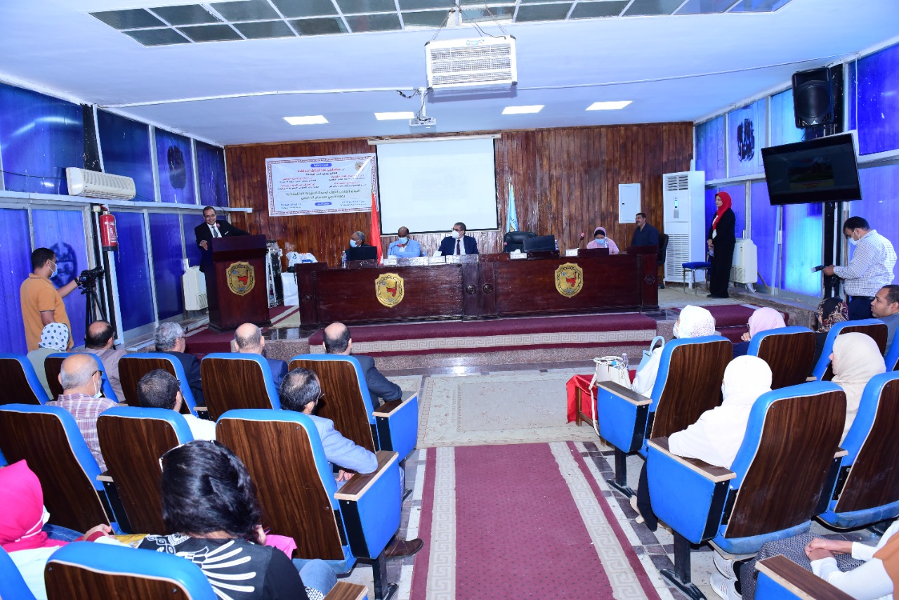 الدكتور مصطفى عبدالخالق