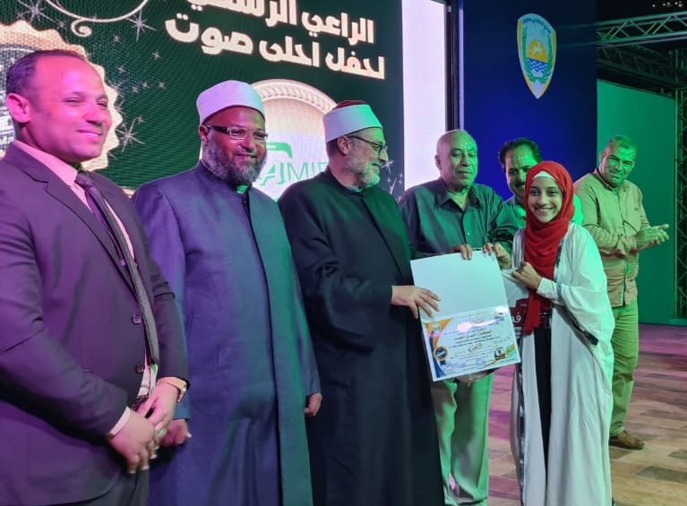 المشاركين ولجنة التحكيم 