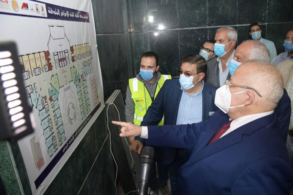 رئيس جامعة القاهرة ومحافظ الجيزة يتفقدان مستشفى ثابت ثابت
