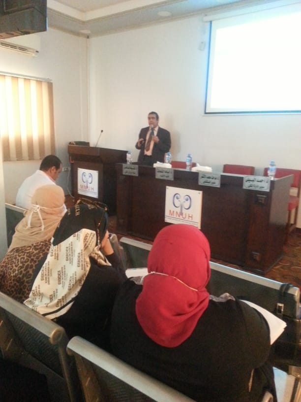 المشاركون بالورشة