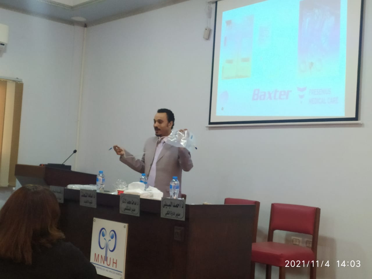 المشاركون بالورشة