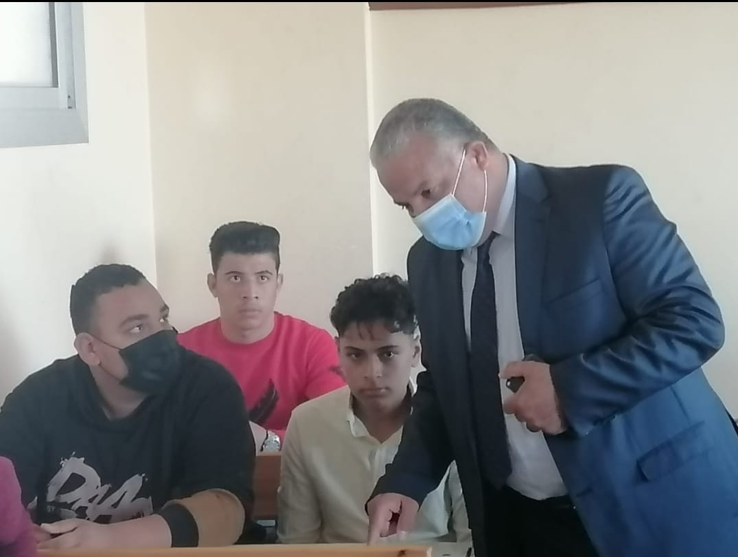وكيل تعليم دمياط يؤكد علي إعادة الانضباط التعليمي والاداري بمدارس المحافظة