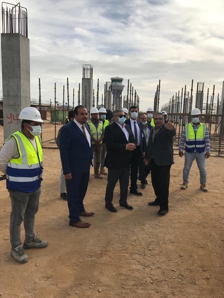 جولة تفقدية موسعة داخل مطار برج العرب