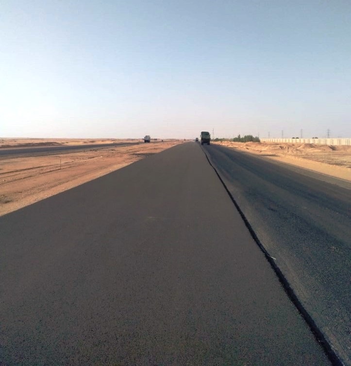 رفع كفاءة وتوسعة الطريق الصحراوي الغربي