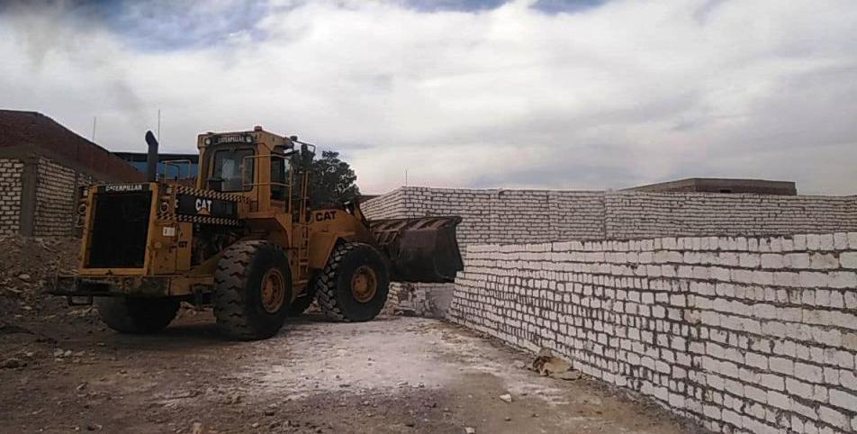 محافظ أسوان يكلف بإزالة حالة تعدى 