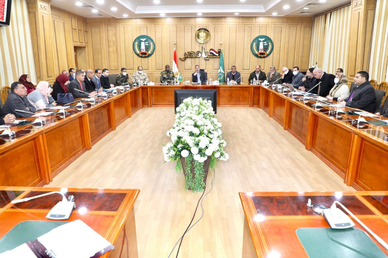 محافظ المنوفية يستعرض موقف تنفيذ مشروعات المبادرة الرئاسية " حياة كريمة "