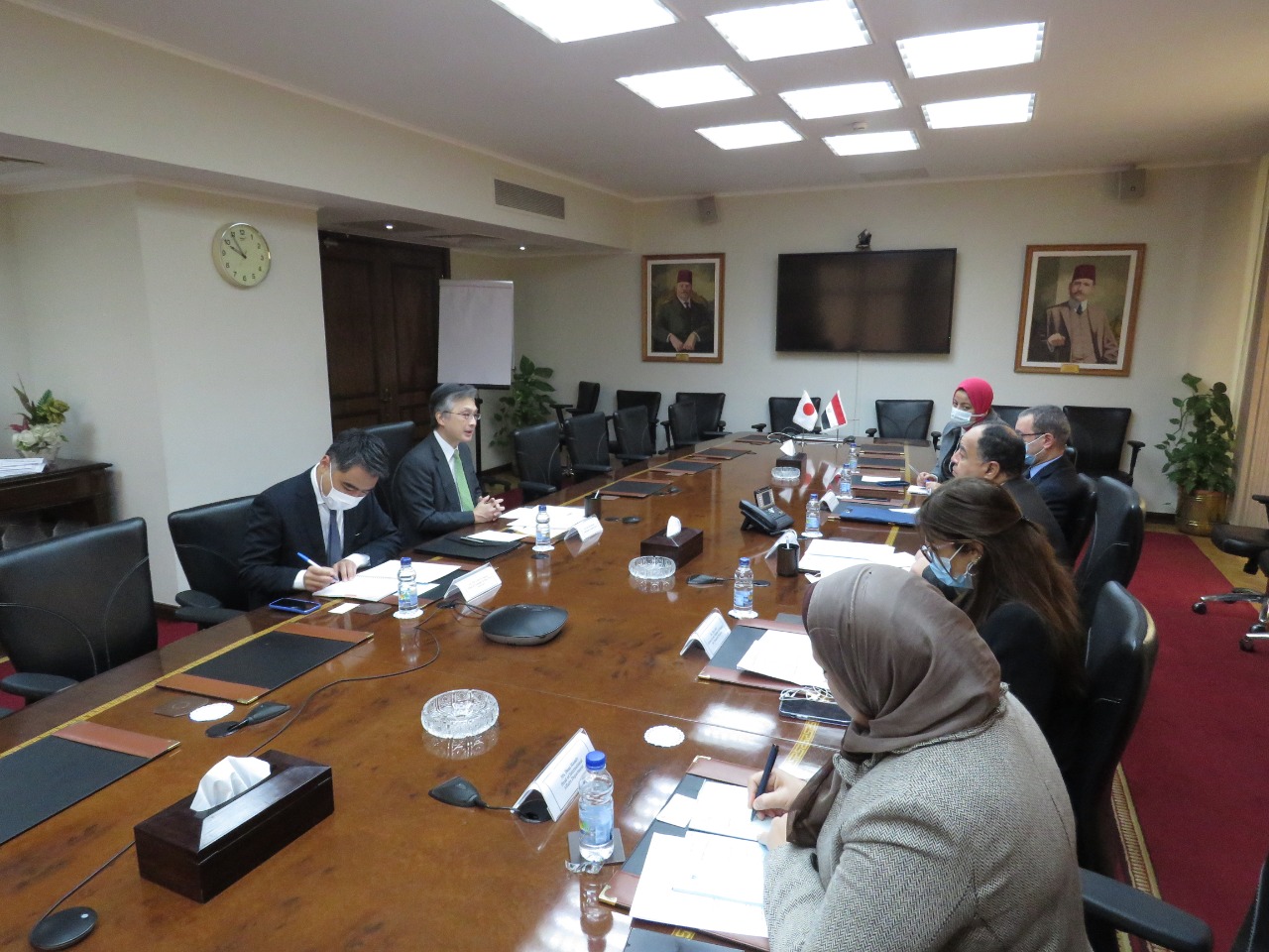 الدكتور محمد معيط وزير المالية خلال لقائه مع السفير الياباني الجديد بالقاهرة 
