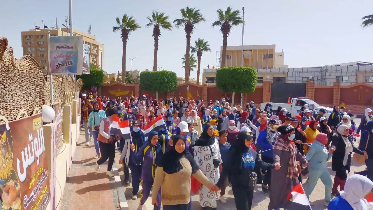 نائب محافظ سوهاج يشارك في ماراثون