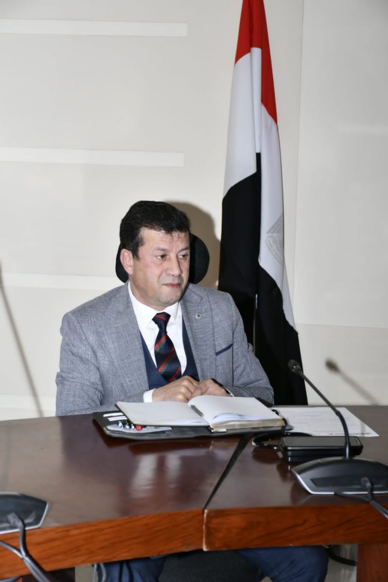 رئيس مياه دمياط يكرم سكرتير عام المحافظة