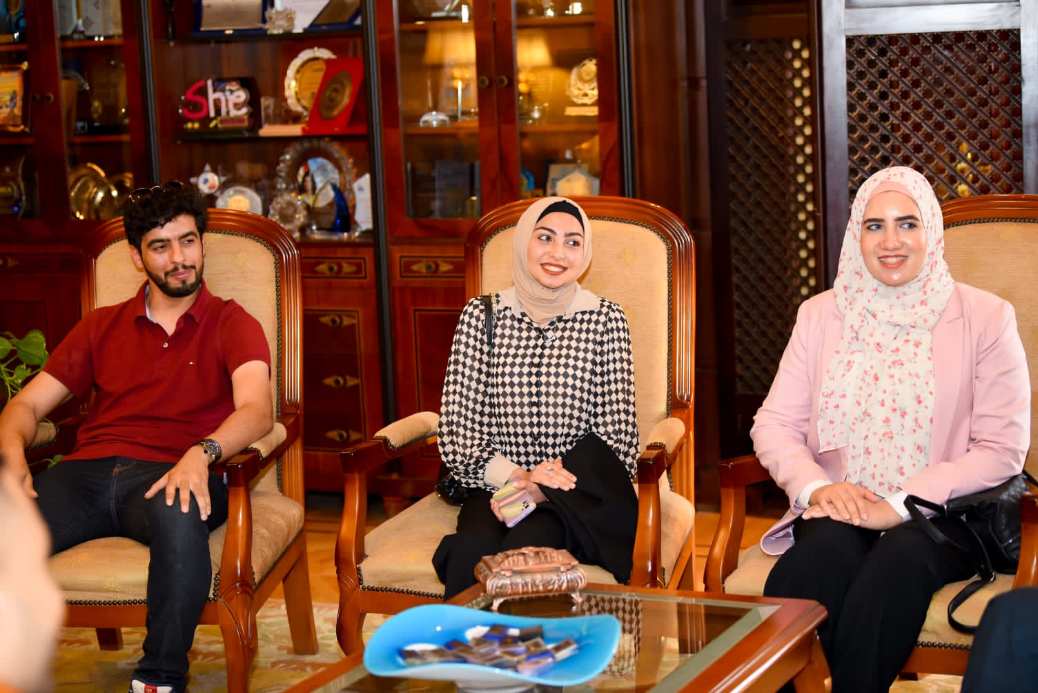 وزيرة الهجرة تستقبل عددًا من الشباب المصريين بأوكرانيا المشاركين في دعم الطلاب والجالية