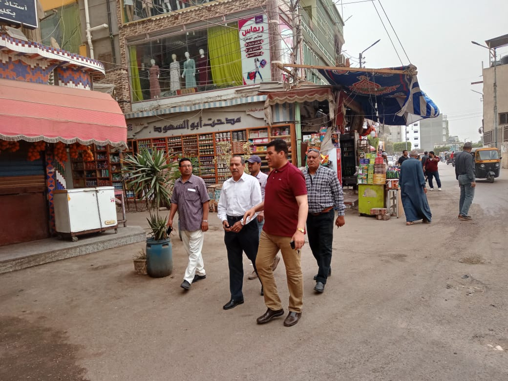 محافظ الدقهلية يتابع أنشطة رؤساء