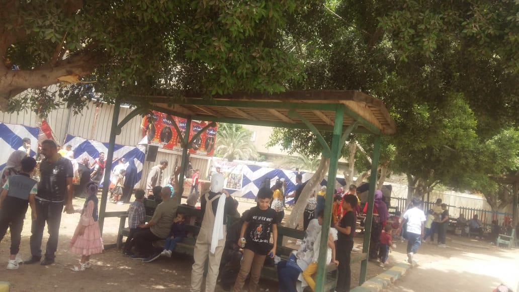 إستمرار احتفالات الشراقوة بالعيد في الحدائق والمنتزهات