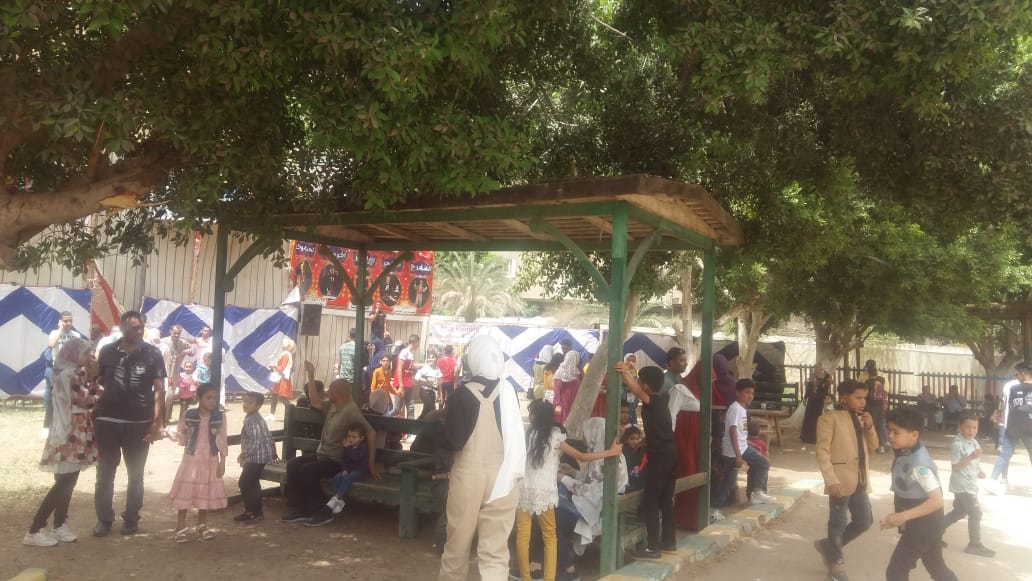 إستمرار احتفالات الشراقوة بالعيد في الحدائق والمنتزهات