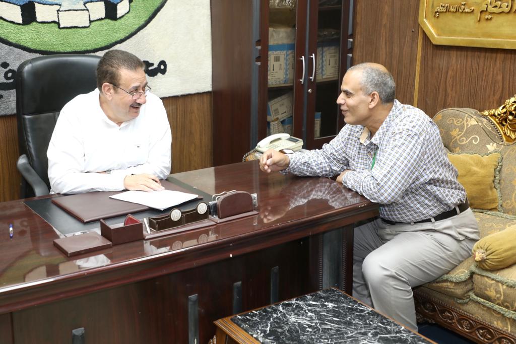 محافظ المنوفية يوجه بحل مشكلة الكهرباء والصرف الصحى بقرية بنى غريان