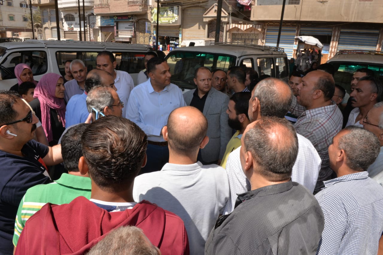 محافظ الدقهلية يتفقد موقف السيارات العمومى بمركز أجا