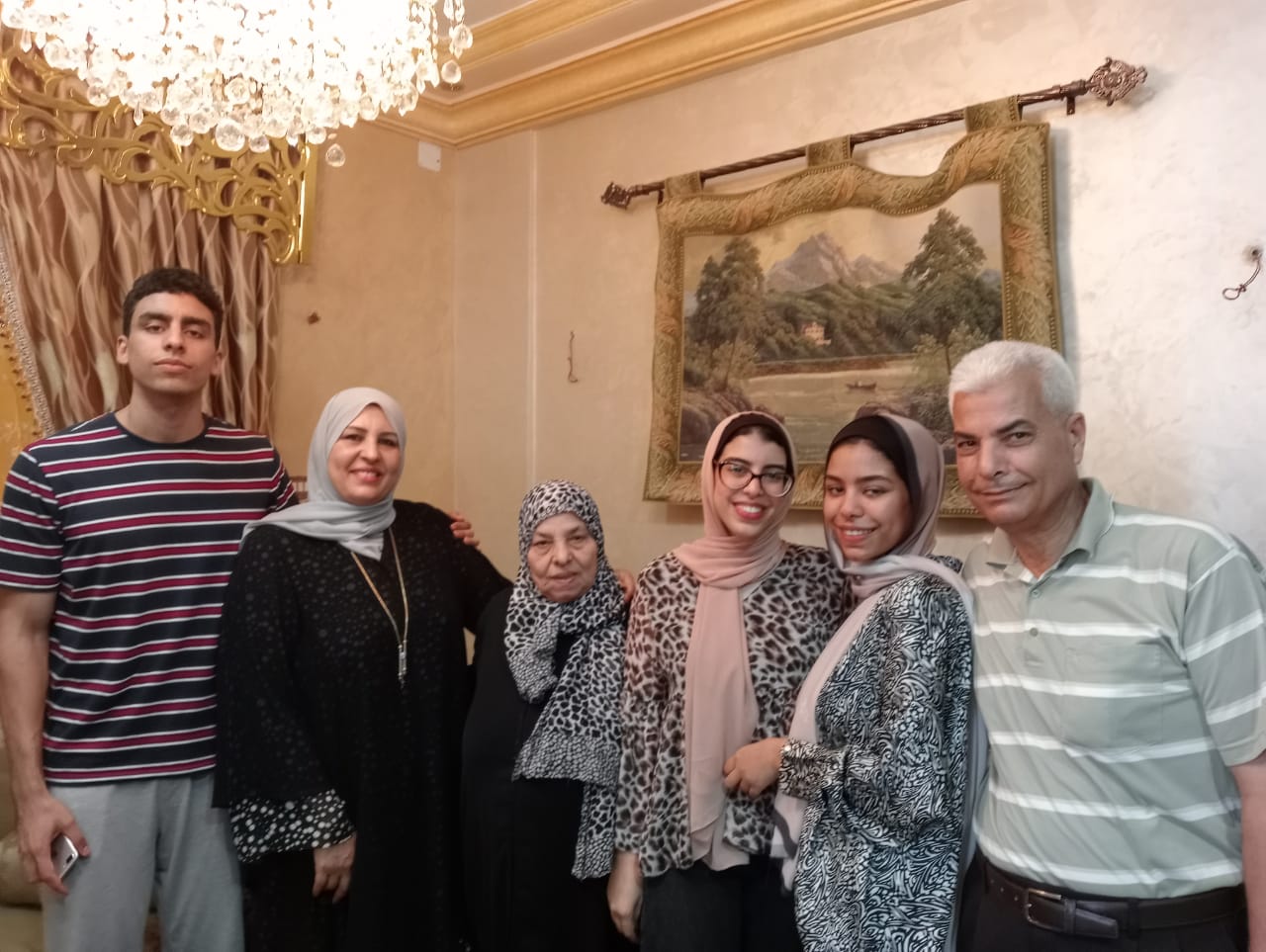 الرابعة مكرر علمي علوم بالشرقية: والدتي سر تفوقي