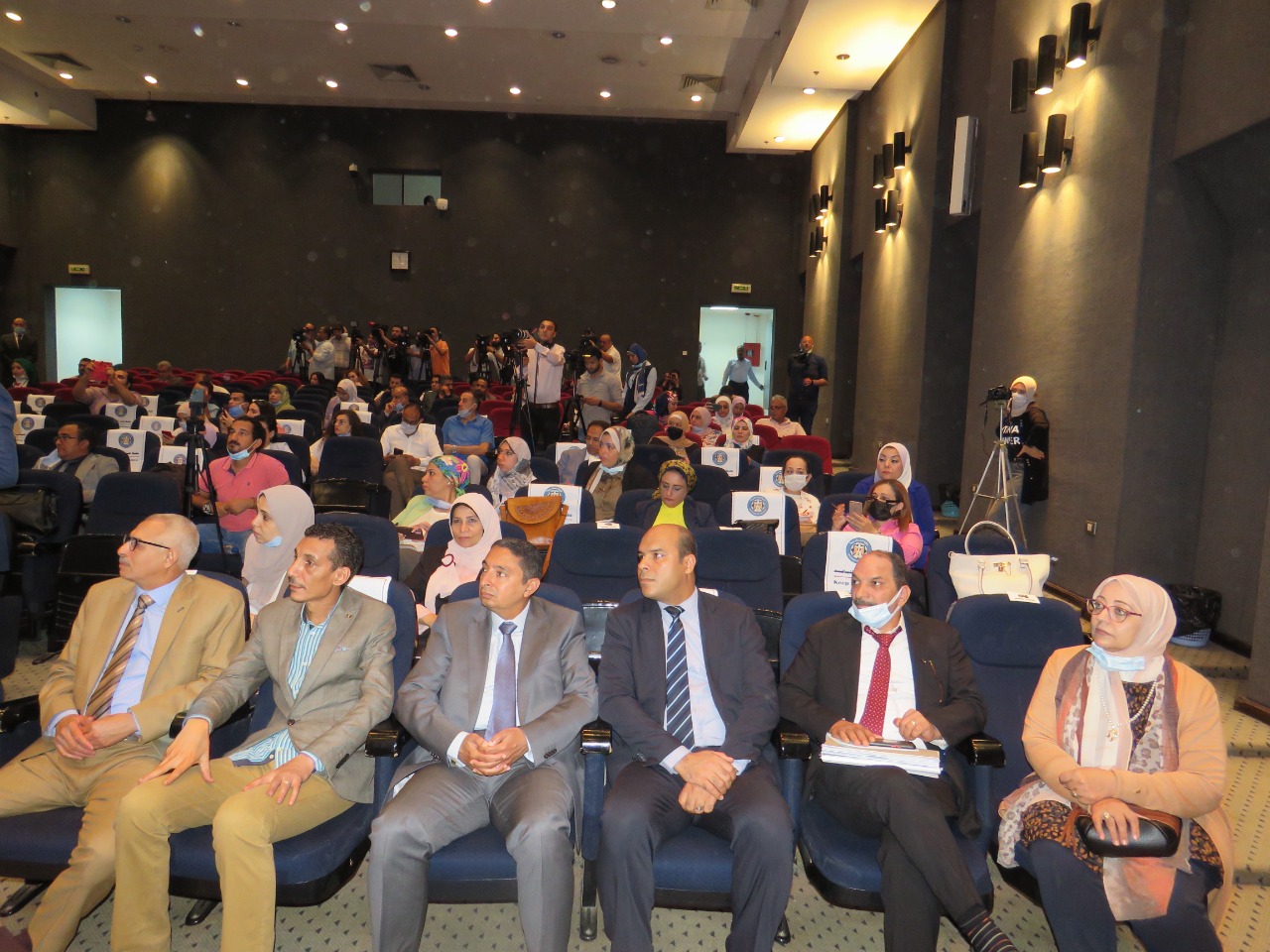 الدكتور محمد معيط وزير المالية خلال مؤتمر صحفي 