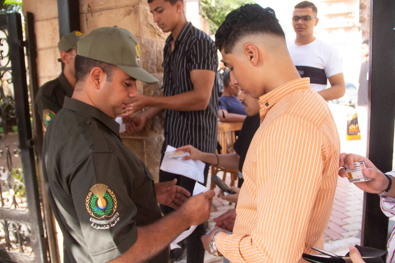 انتظام الدراسة في جامعة المنصورة