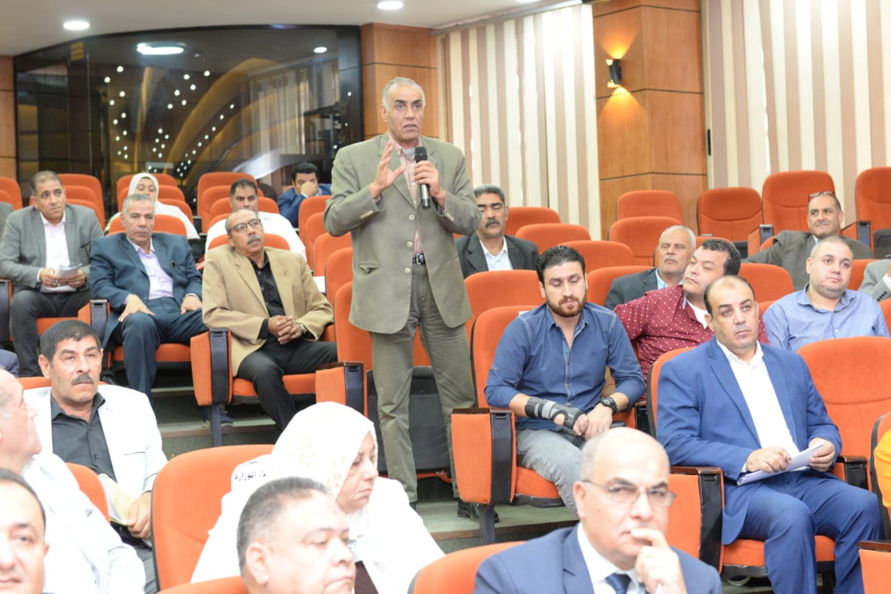 الدقهلية تناقش تكثيف العمل بملف تقنين أراضي الدولة