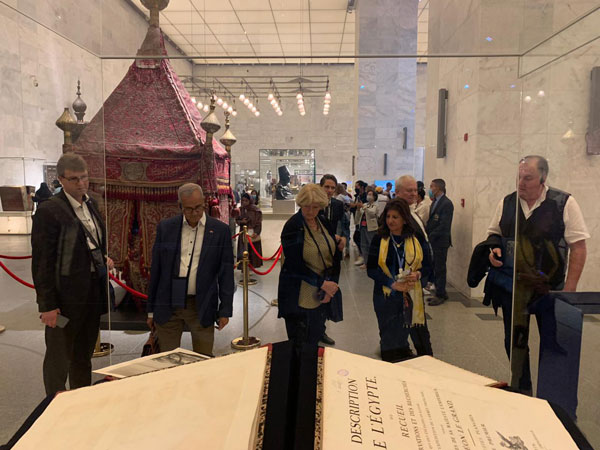 وفد من البرلمان الألماني يزور المتحف القومي للحضارة المصرية