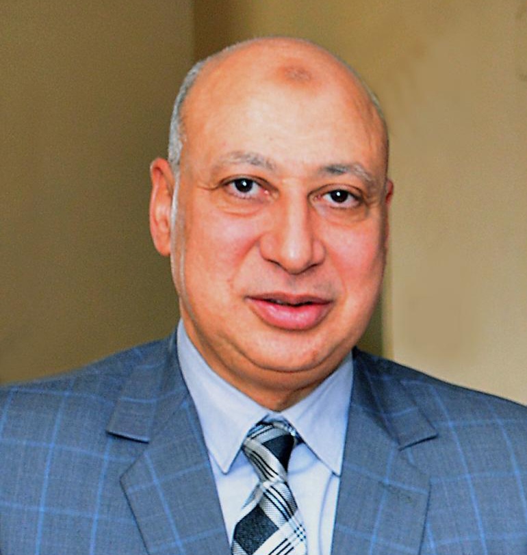 مختار توفيق رئيس مصلحة الضرائب المصرية 