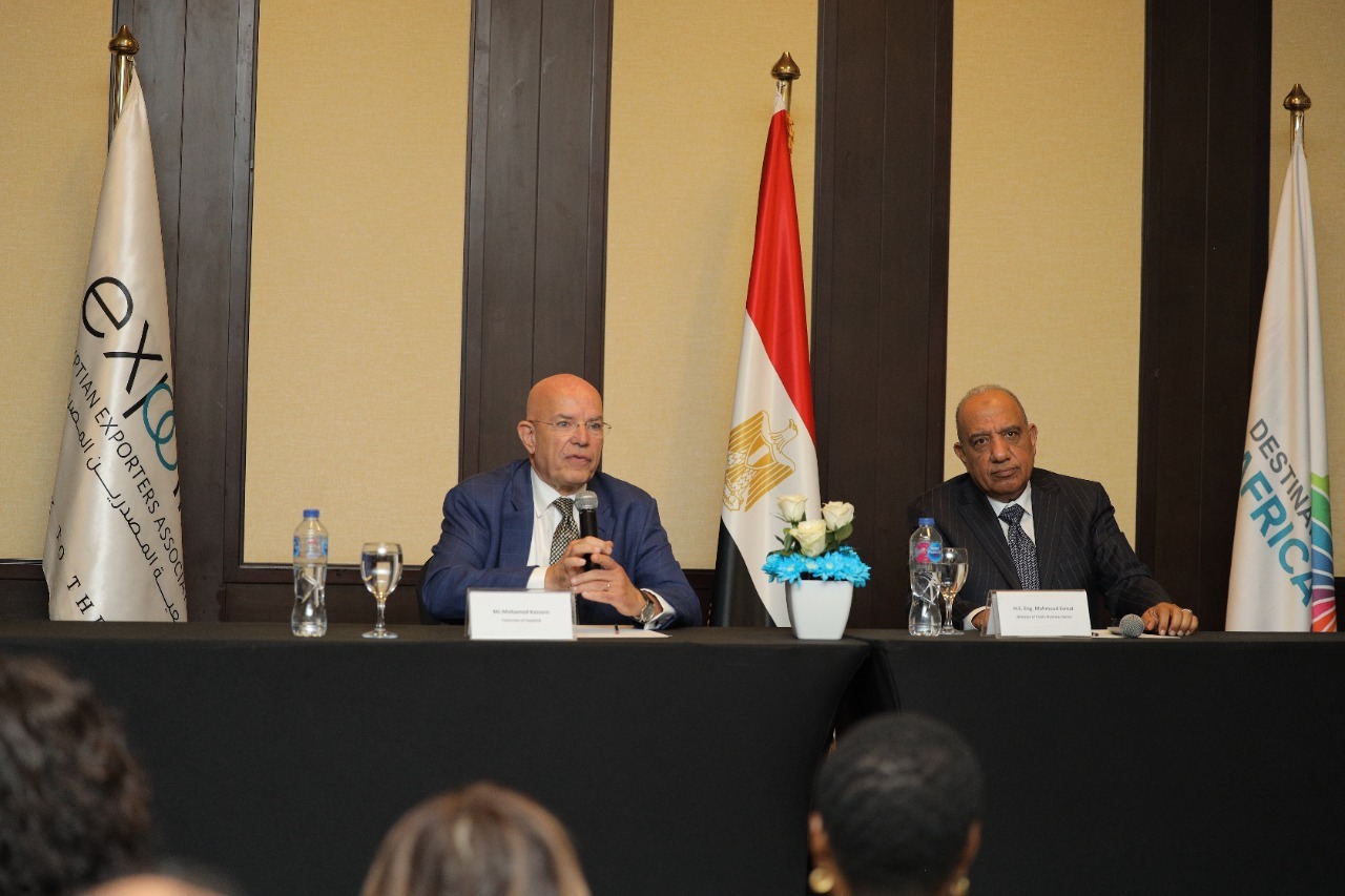 وزير قطاع الأعمال يفتتح النسخة السادسة من معرض Destination Africa2022 للمنسوجات والملابس الجاهزة