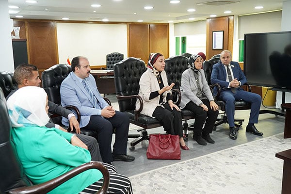 التوسع في اعتماد الصيدليات المقدمة خدمات لمنتفعي منظومة التأمين الصحي الشامل