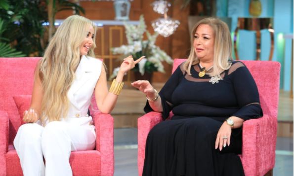 هنا الزاهد مع والدتها في برنامج معكم