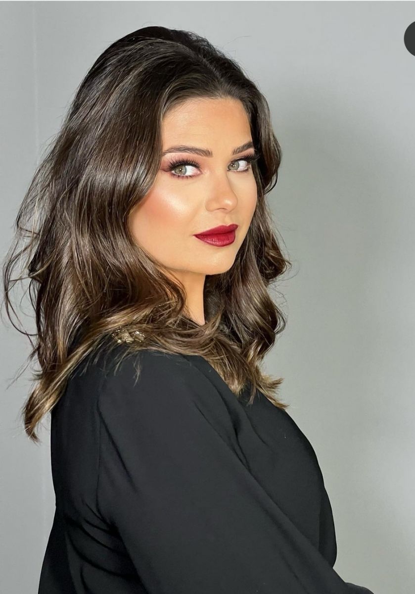 يسرا اللوزي