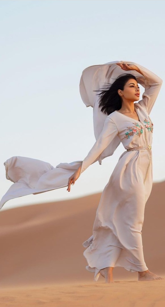 مهيرة عبدالعزيز