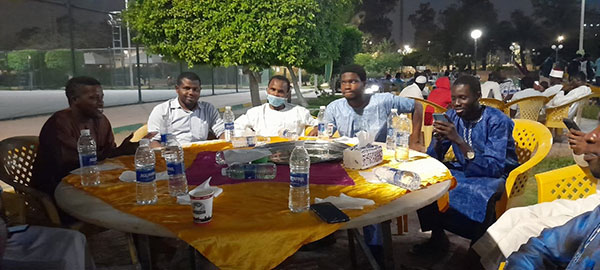 الوفد يشارك في الإفطار الجماعي لرابطة الطلاب الماليين بمصر (فيديو وصور)