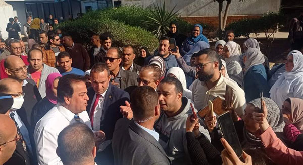 وزير الصحة: 