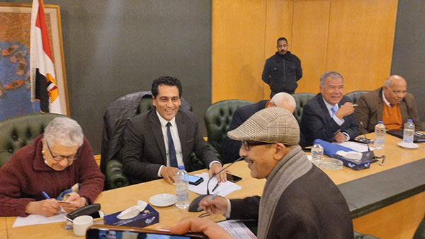 سيد الاسكندراني أول المرشحين لمقعد نقيب الصحفيين