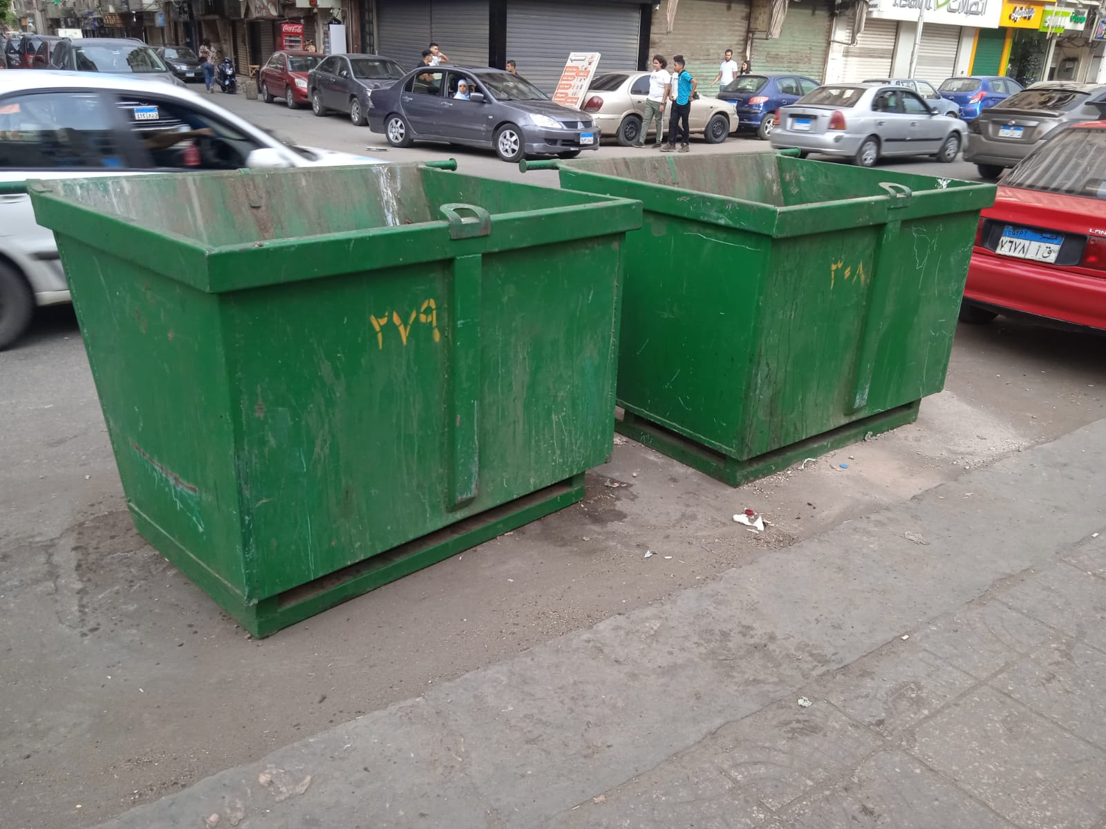 صناديق قمامة