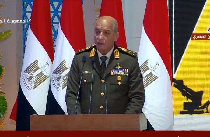 الفريق أول محمد زكى، القائد العام للقوات المسلحة، وزير الدفاع والإنتاج الحربى