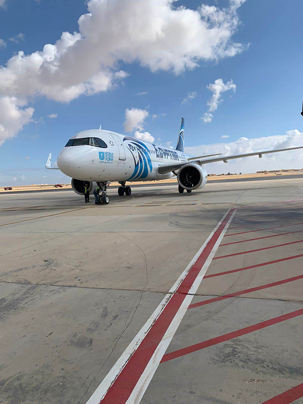 أول رحلة دولية لمصر للطيران من مطار سفنكس الدولي